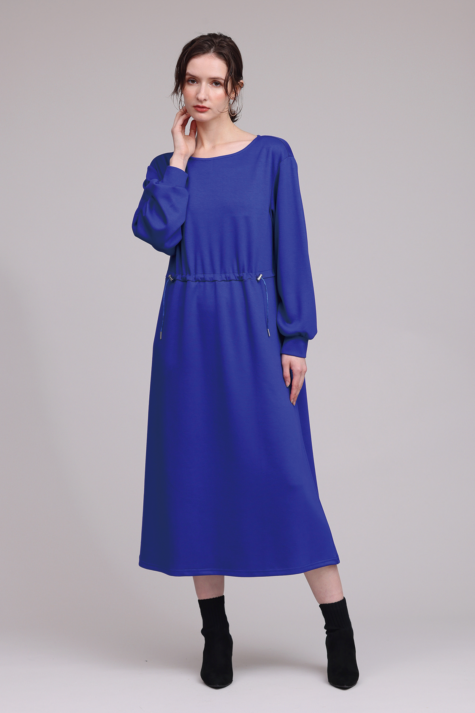 【新品タグ付き】 UNFILO ウエストドロストワンピース　M UNFILO ワンピース 「吸水速乾/接触冷感」BREEZEMOVE ウエスト