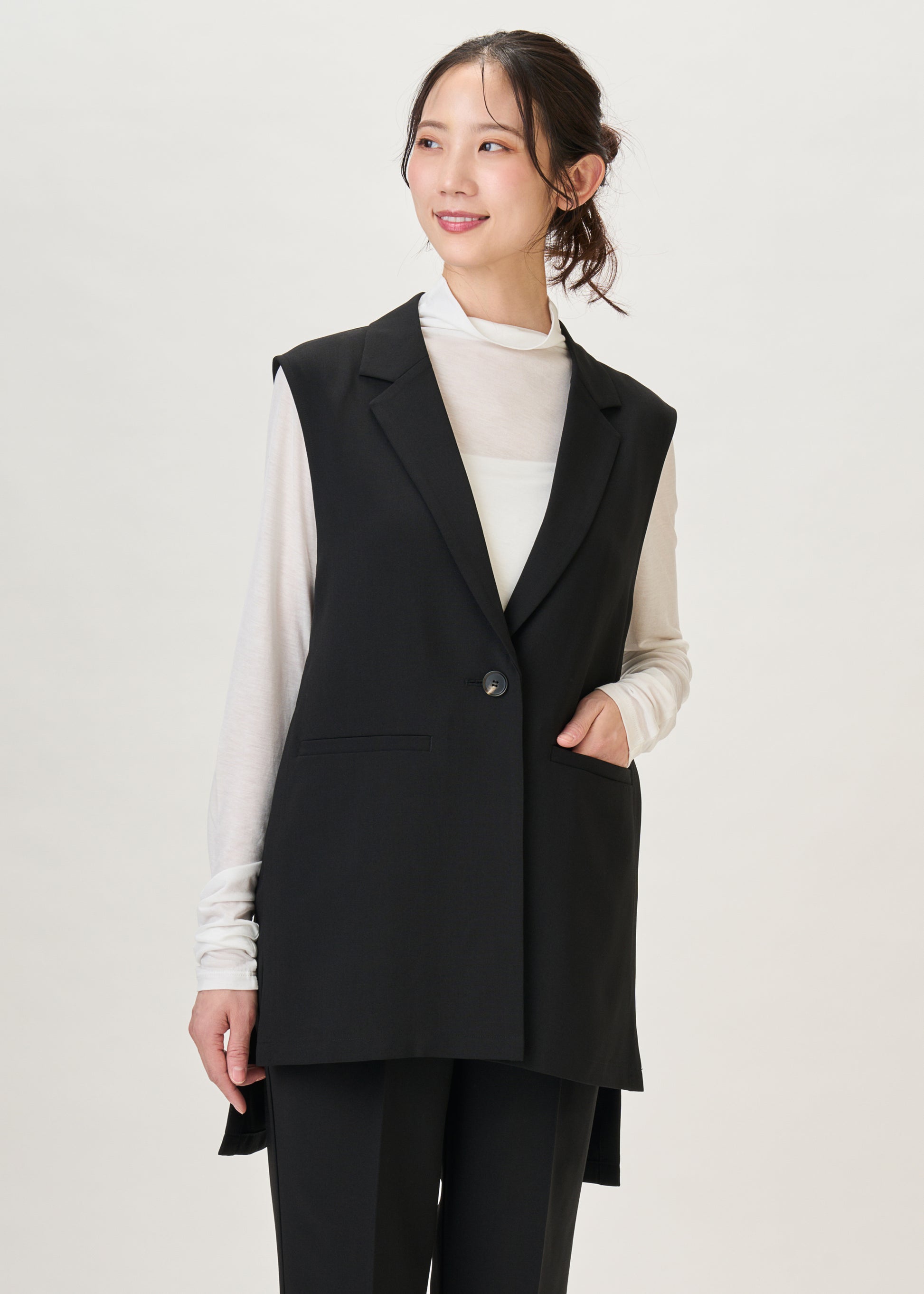 model：H160cm　size：M