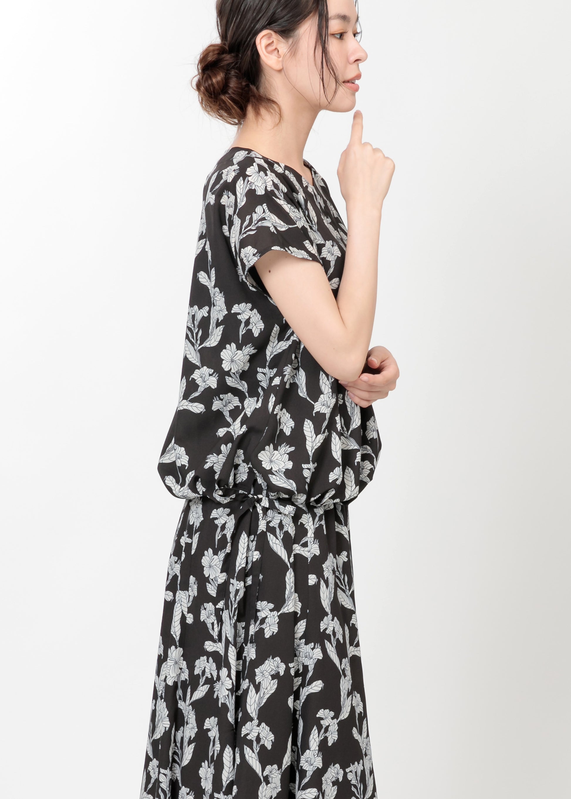 model：H164cm　size：M