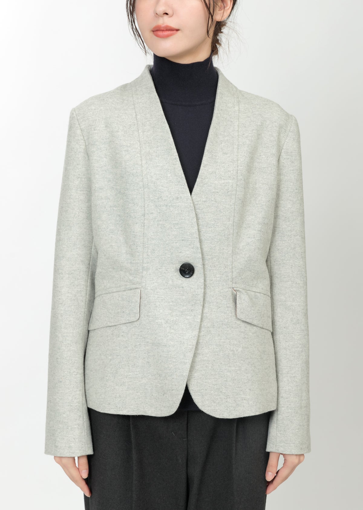 model：H164cm　size：M