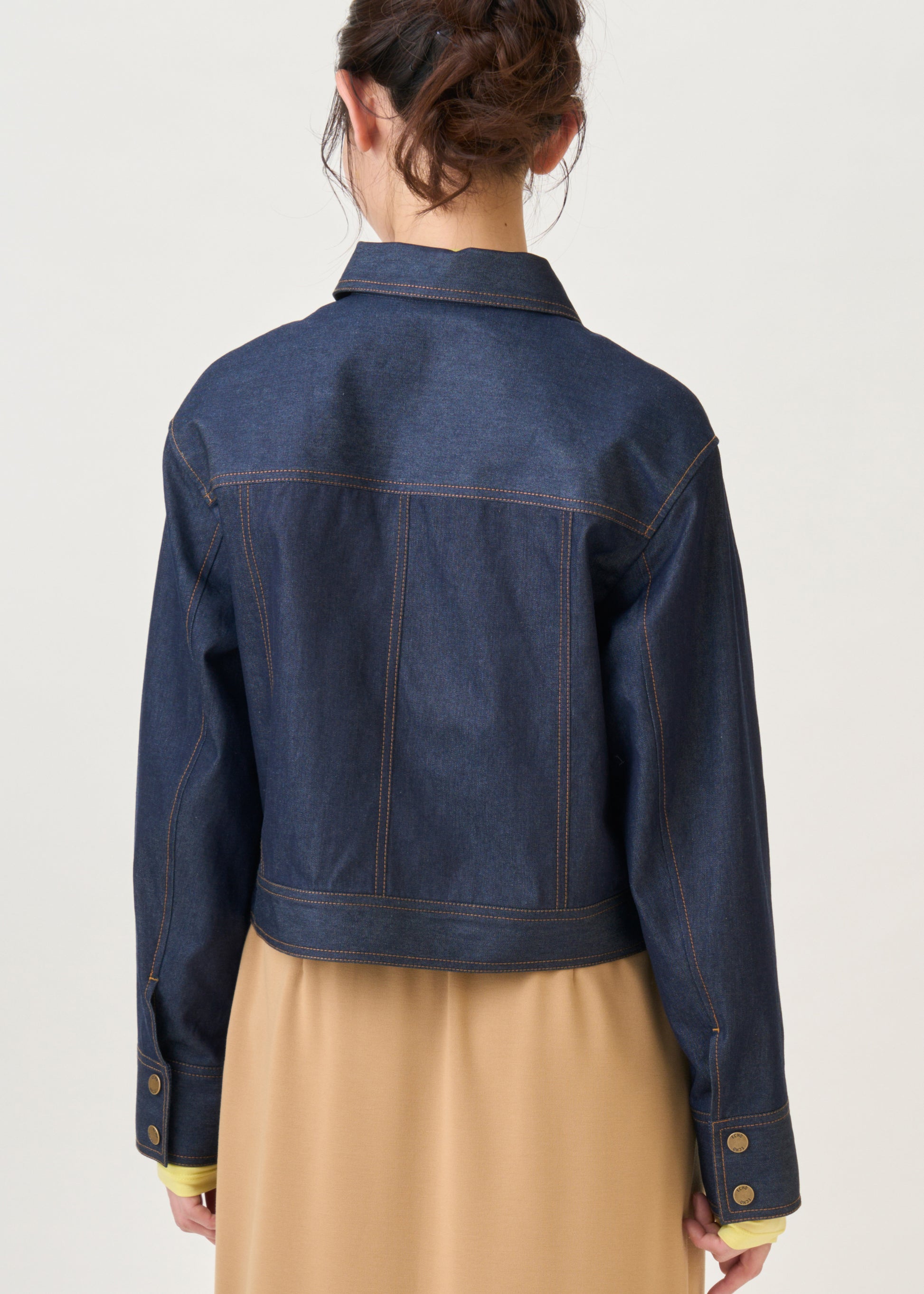 model：H160cm　size：M