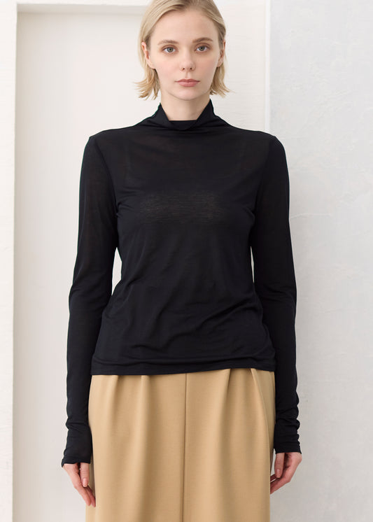 model：H174cm　size：M