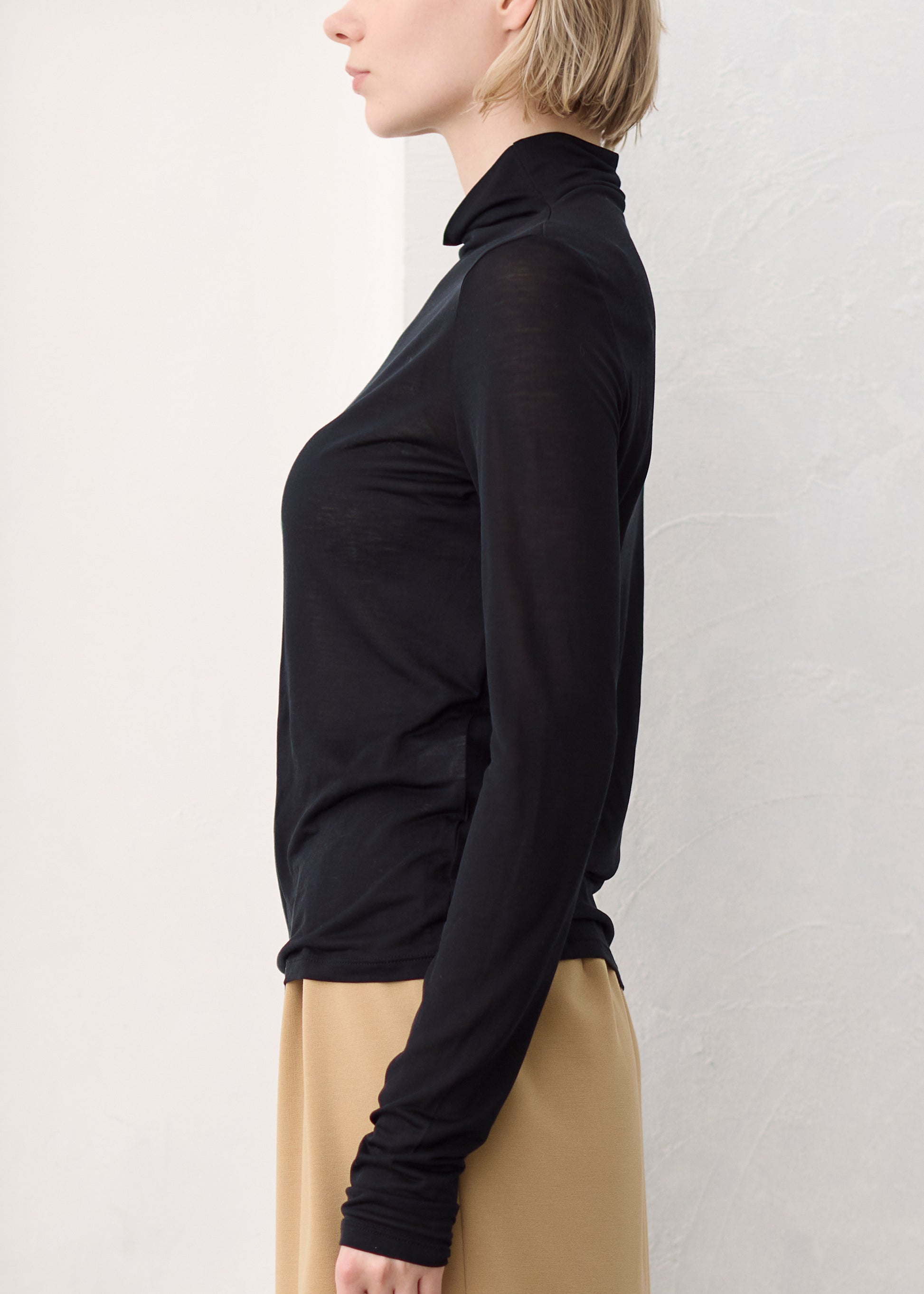 model：H174cm　size：M