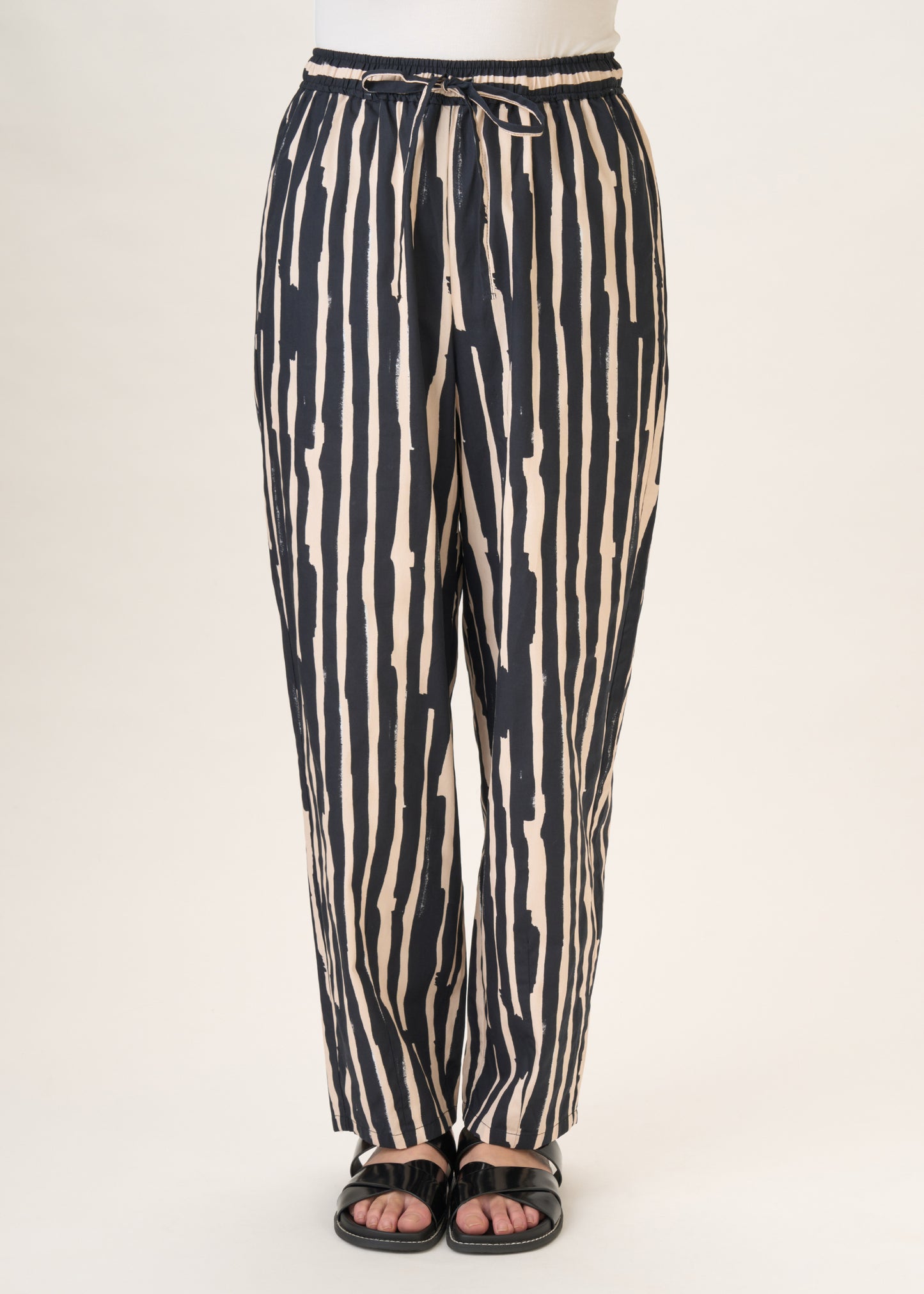 model：H162cm　size：M