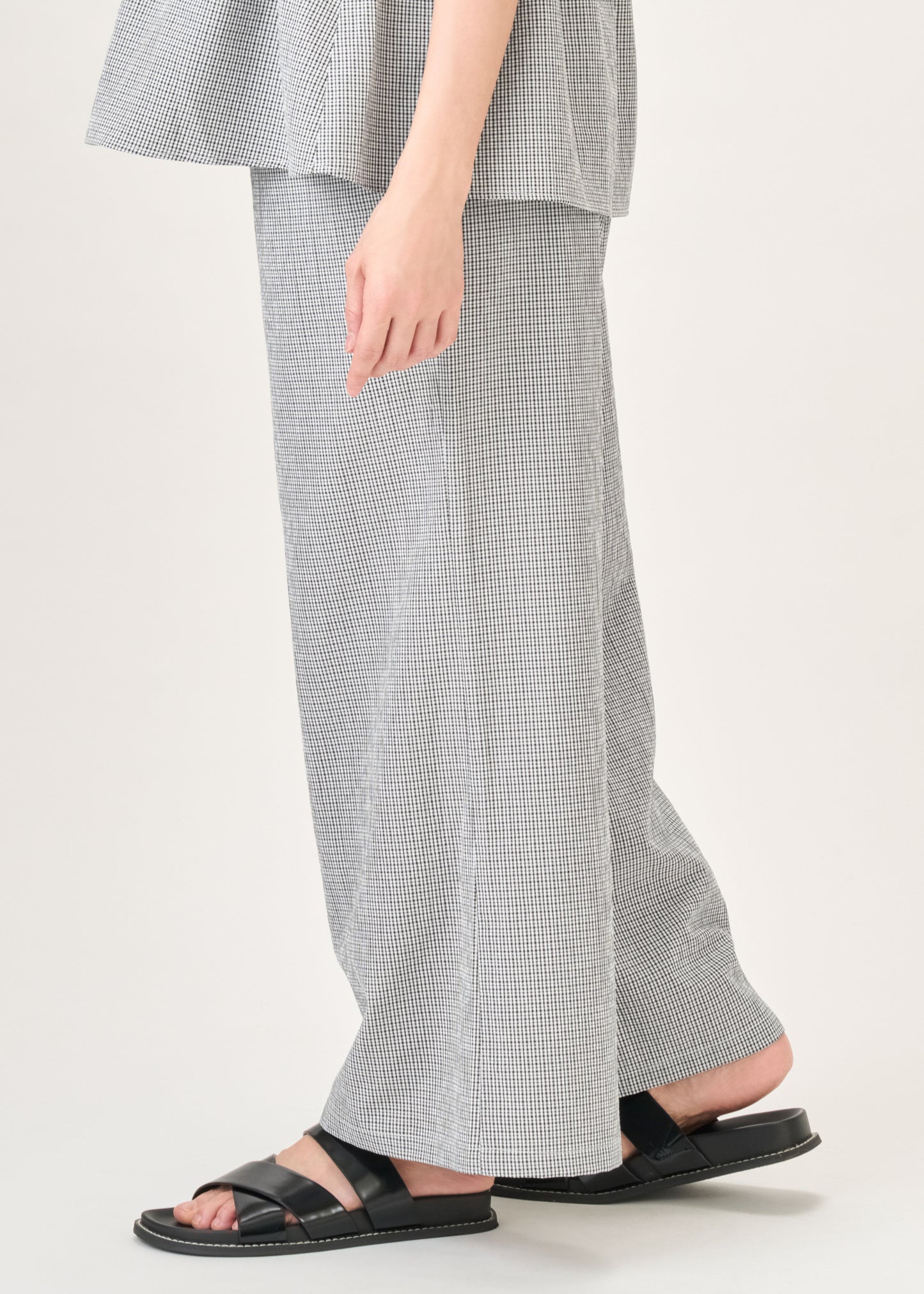 model：H160cm　size：M