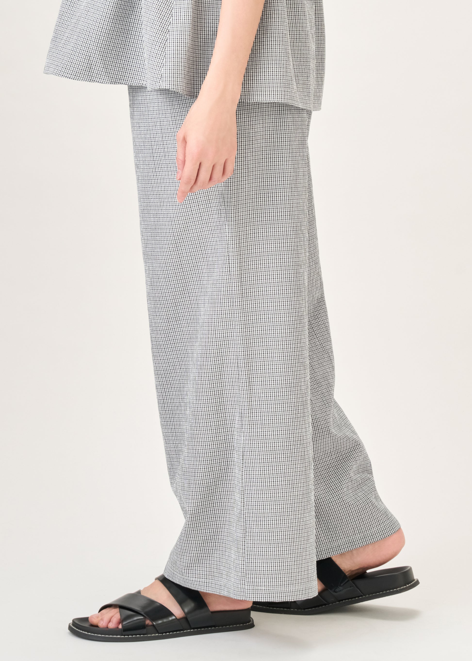 model：H160cm　size：M