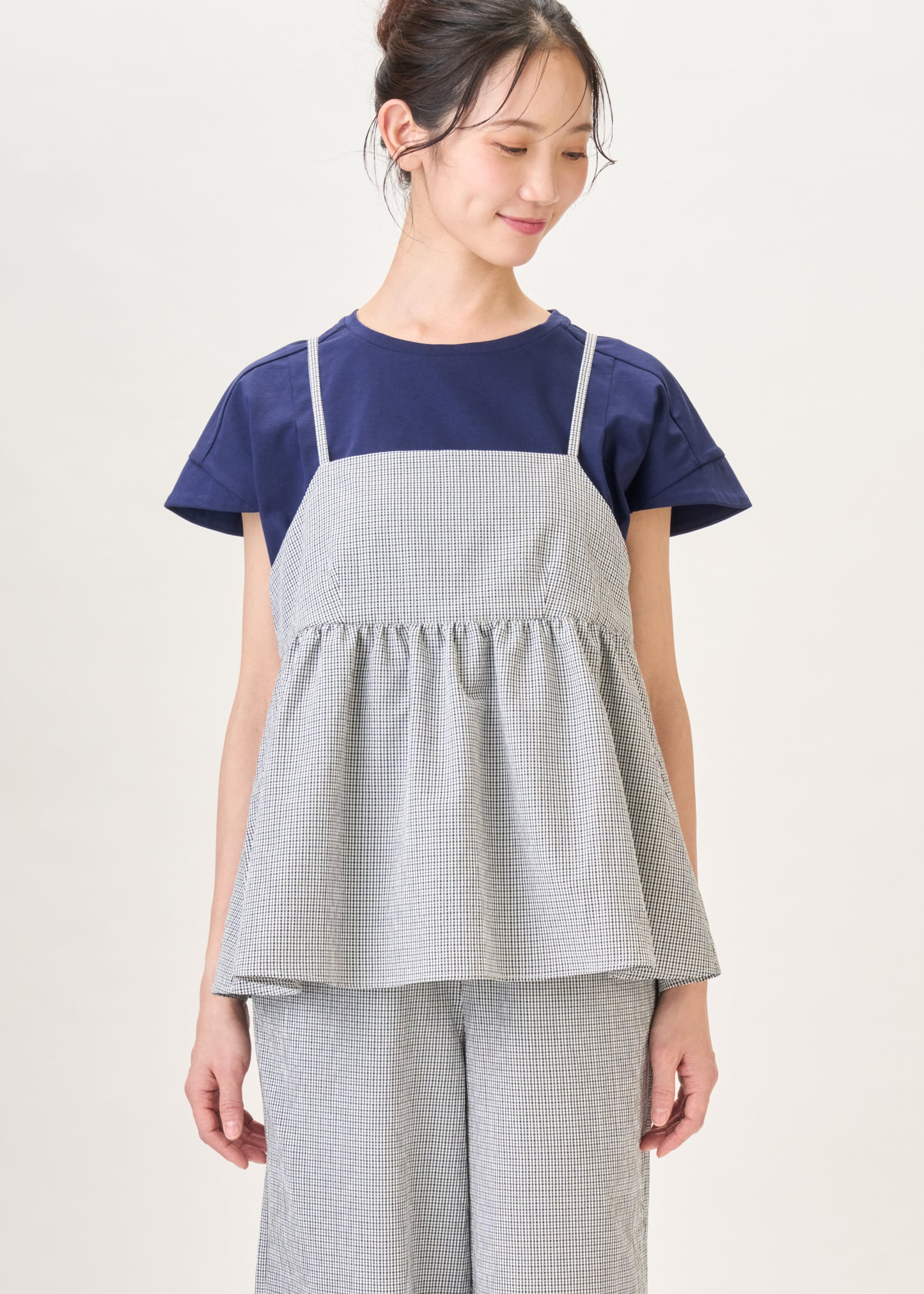 model：H160cm　size：M