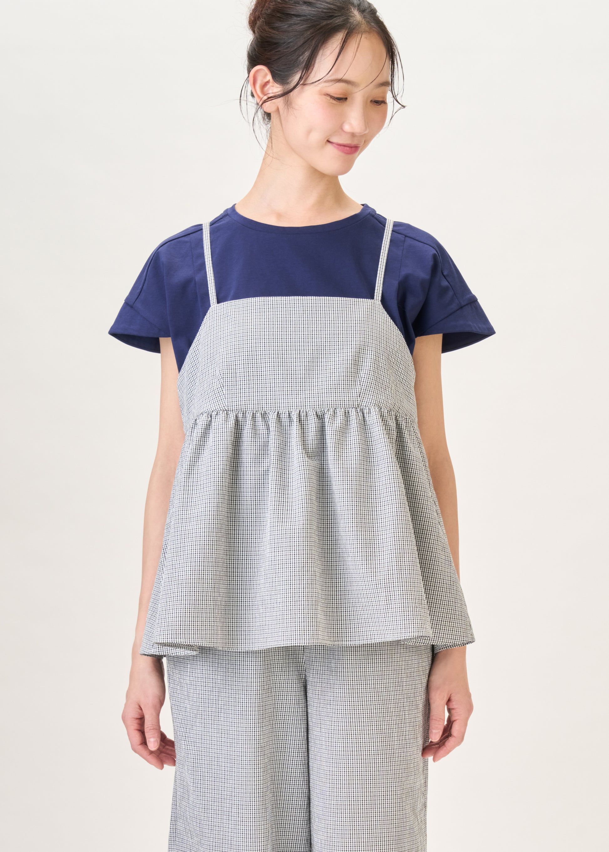 model：H160cm　size：M