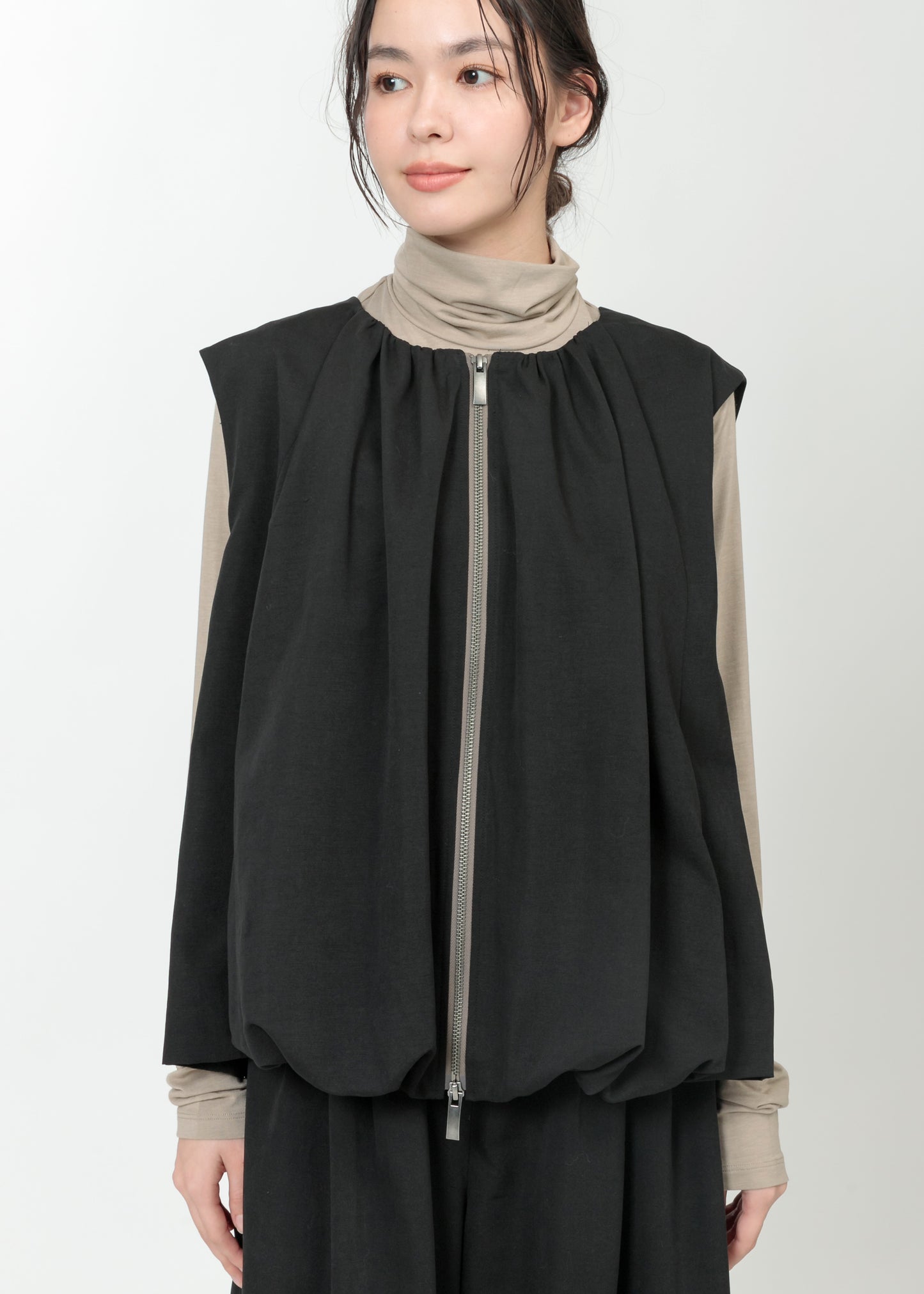 model：H164cm　size：L