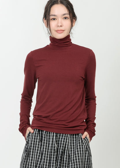 model：H164cm　size：M
