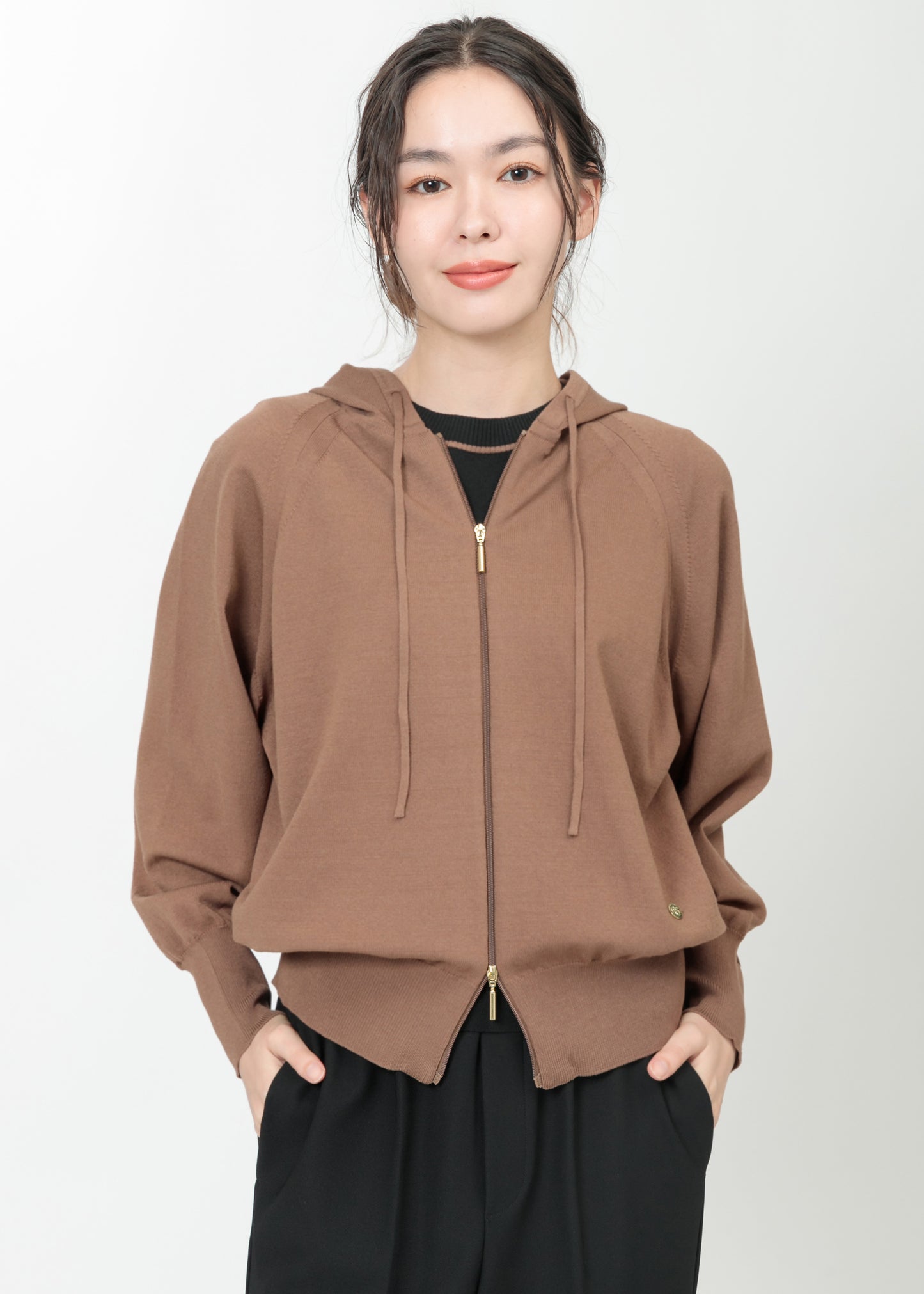 model：H164cm　size：M