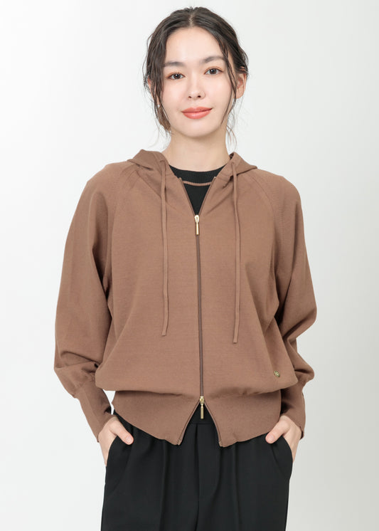 model：H164cm　size：M